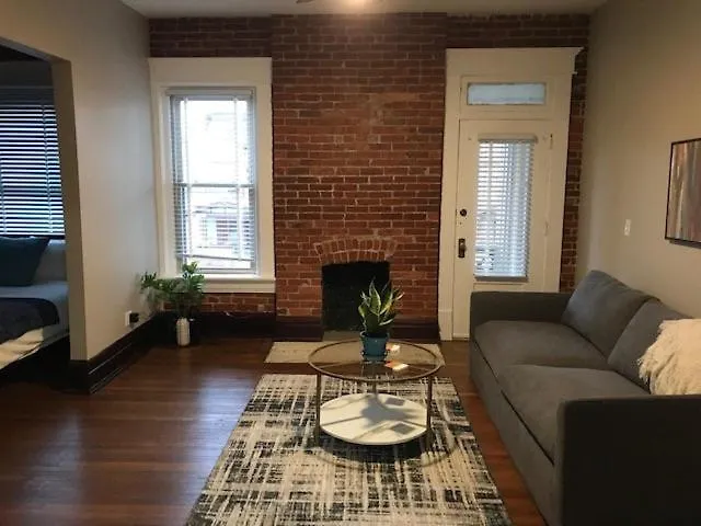 Apartment Big Brick 2 Bedroom In Victorian Village *
