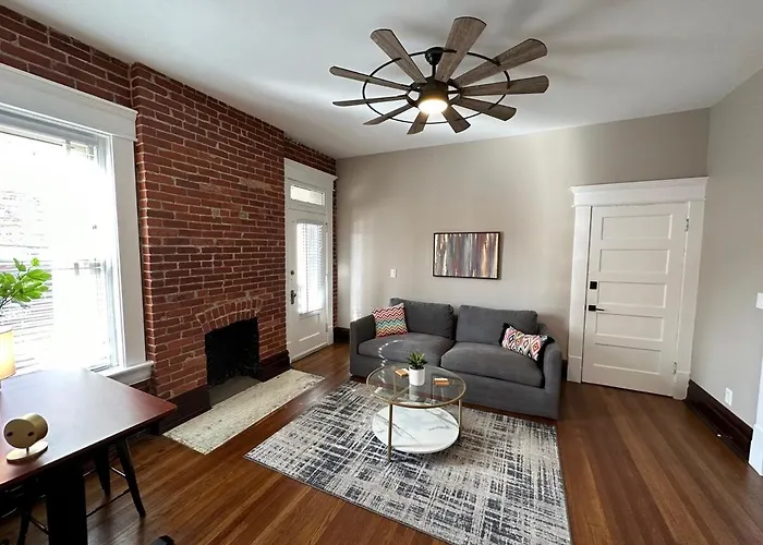 Apartment Big Brick 2 Bedroom In Victorian Village Columbus